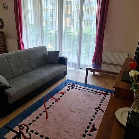 Comfortable Apartment! Praga Esterno foto